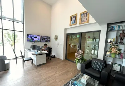 Cozy studio Splendid Condo by Lofty – Photos 8